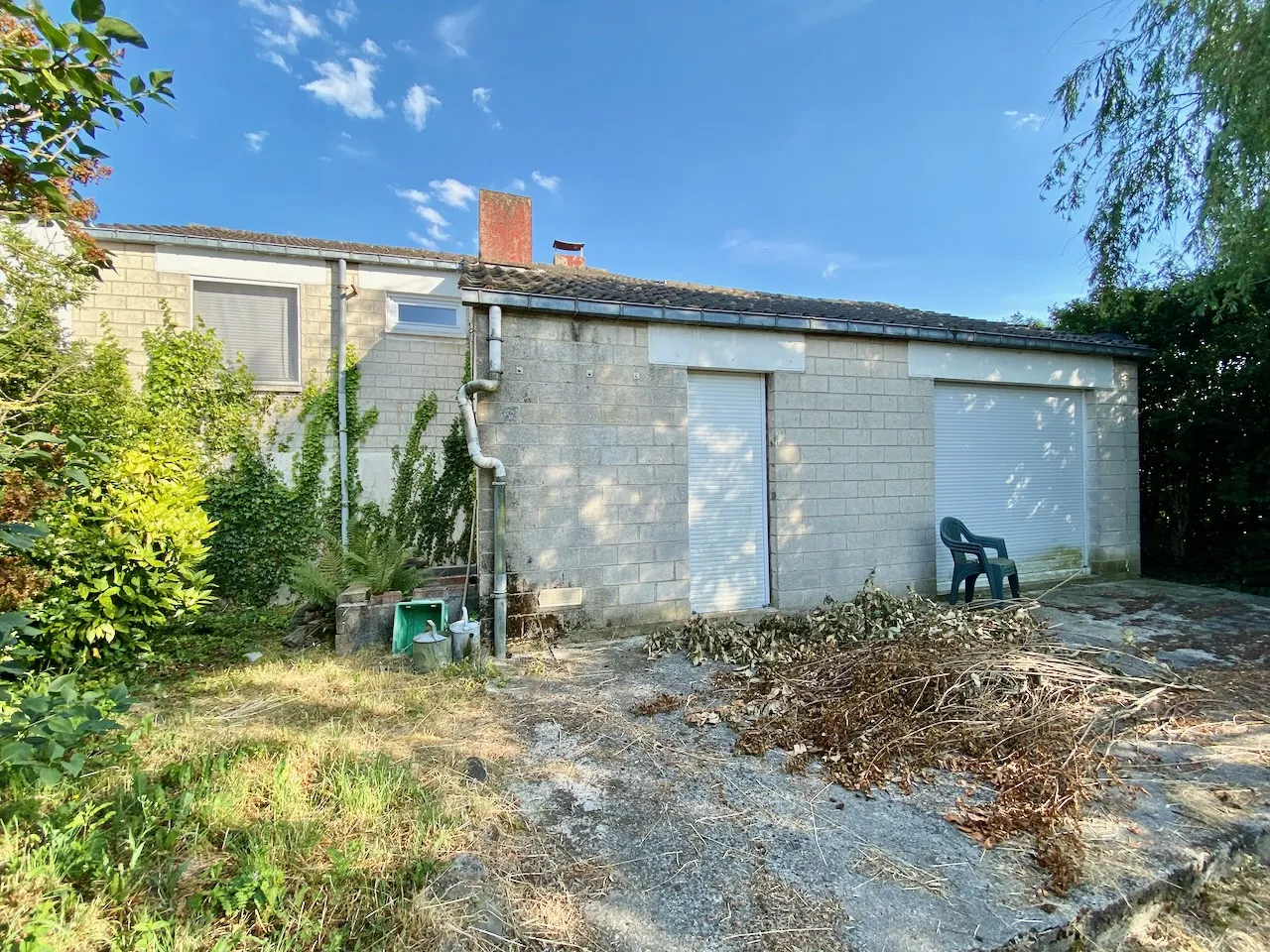 Maison semi-individuelle avec beau terrain à Louvroil 