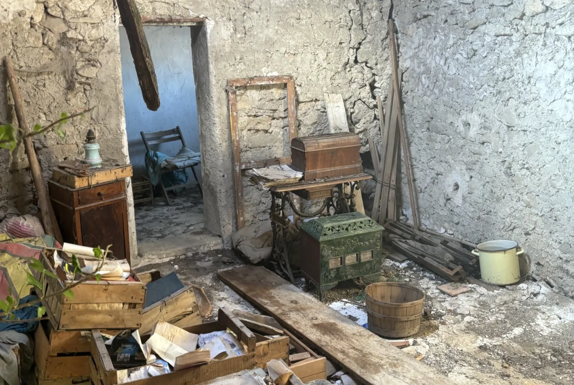 Maison de village à rénover à Beaumont du Ventoux 