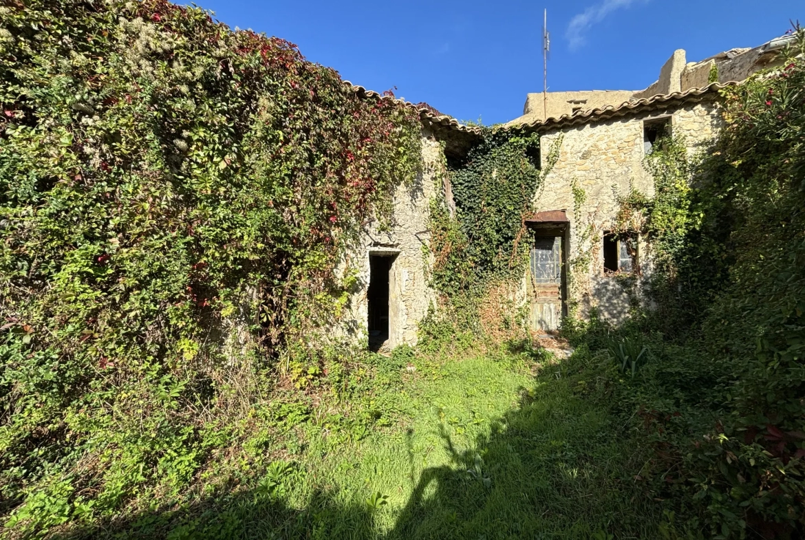 Maison de village à rénover à Beaumont du Ventoux 