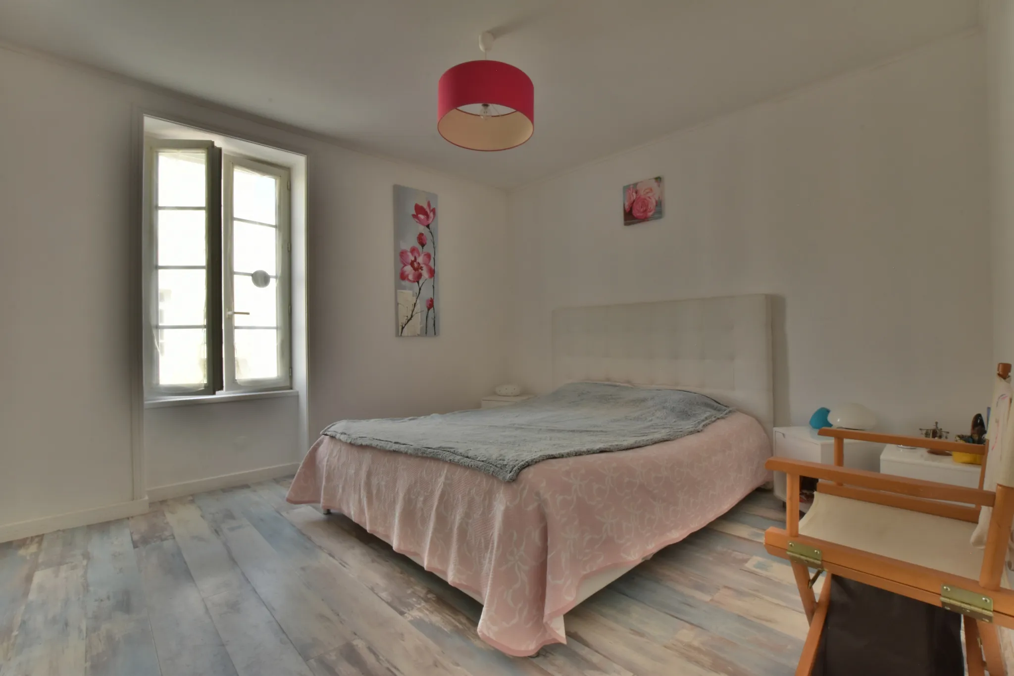 Ensemble de 2 appartements avec 3 places de parking à Nancras 