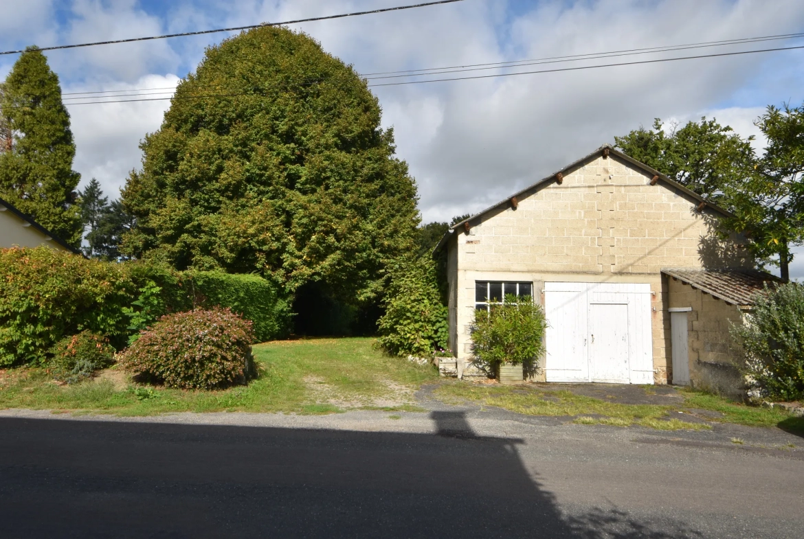 Maison en pierre à Maisonnais sur Tardoire 