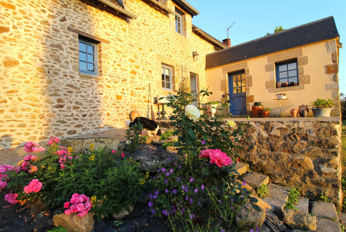 Propriété avec Parc et Maison de Caractère à SAINT-MARTIN-DE-CONNEE 