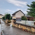 Maison individuelle à Foucherans avec véranda chauffée et piscine enterrée