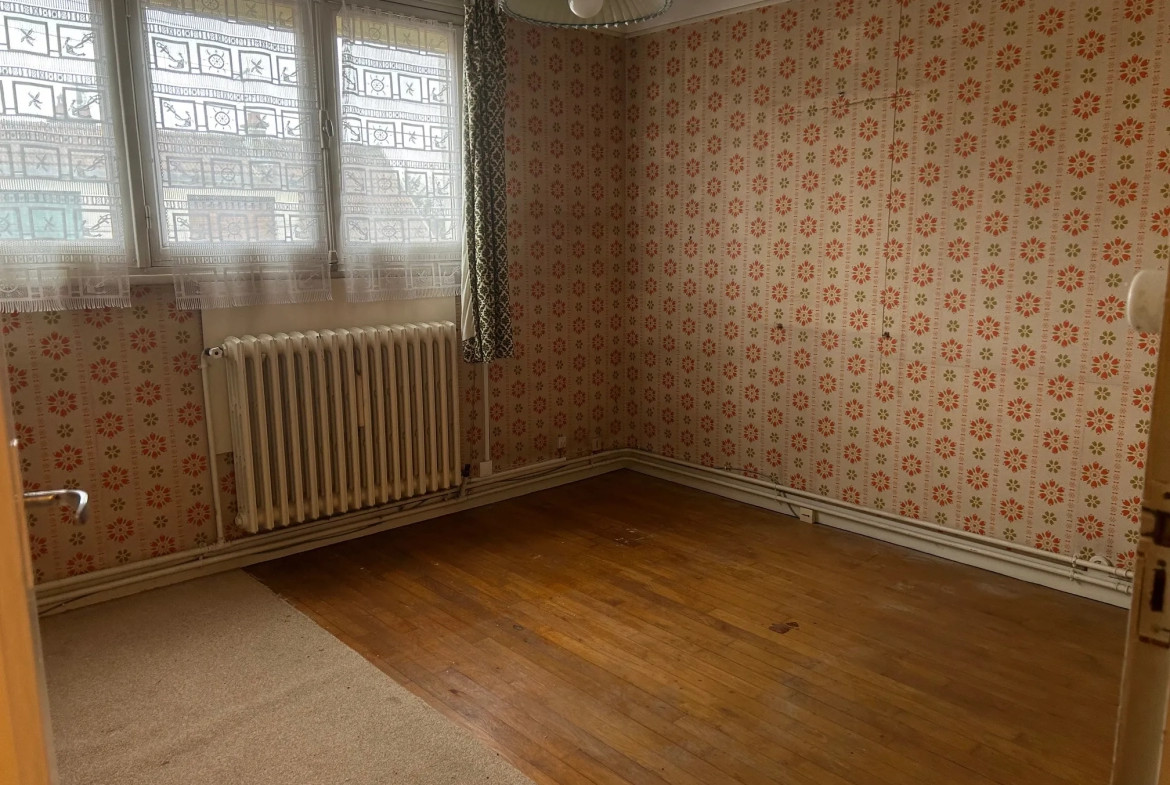 Maison jumelée à Troyes avec 3 chambres 