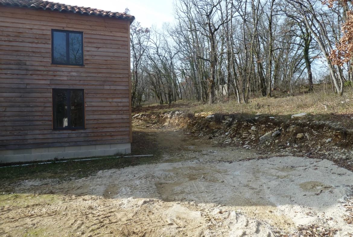 Maison ossature bois à rénover au cœur de la nature 