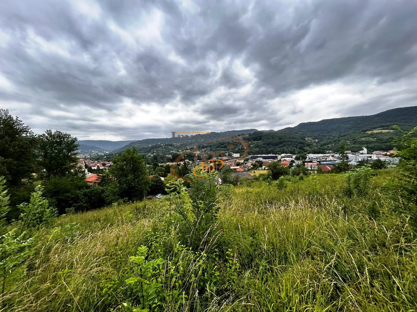 Terrain à bâtir avec vue dominante à Saint Affrique 