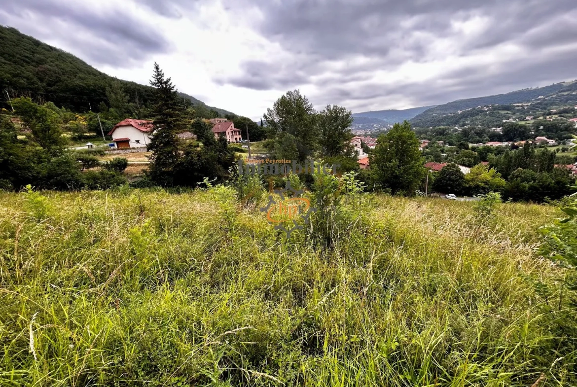 Terrain à bâtir avec vue dominante à Saint Affrique 