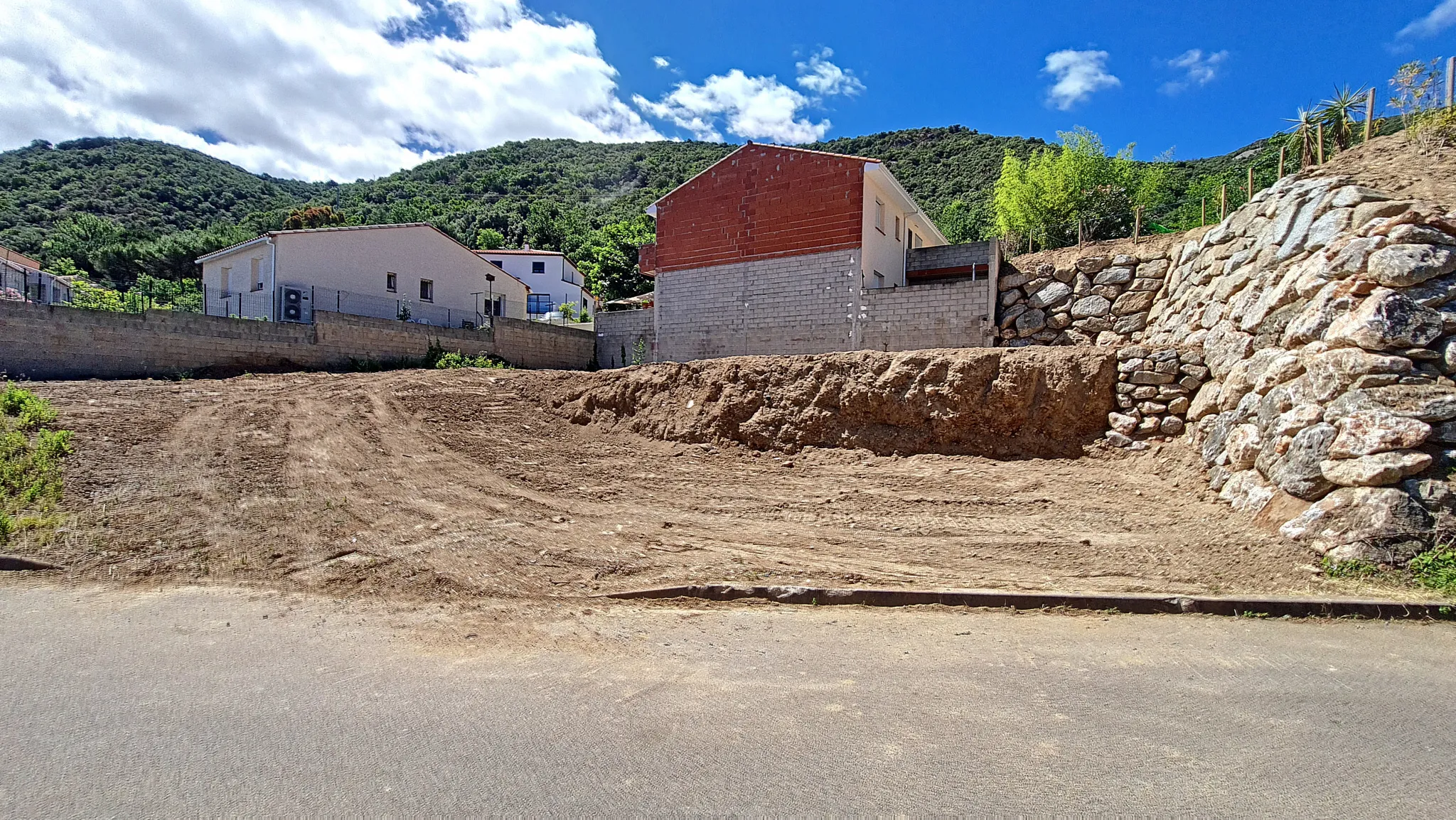 Terrain à bâtir à CERET - Vue dégagée sur la ville - 466 m2 