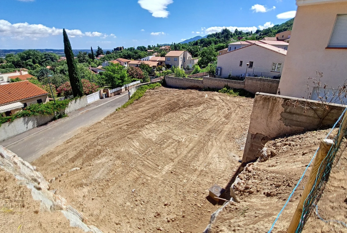 Terrain à bâtir à CERET - Vue dégagée sur la ville - 466 m2 