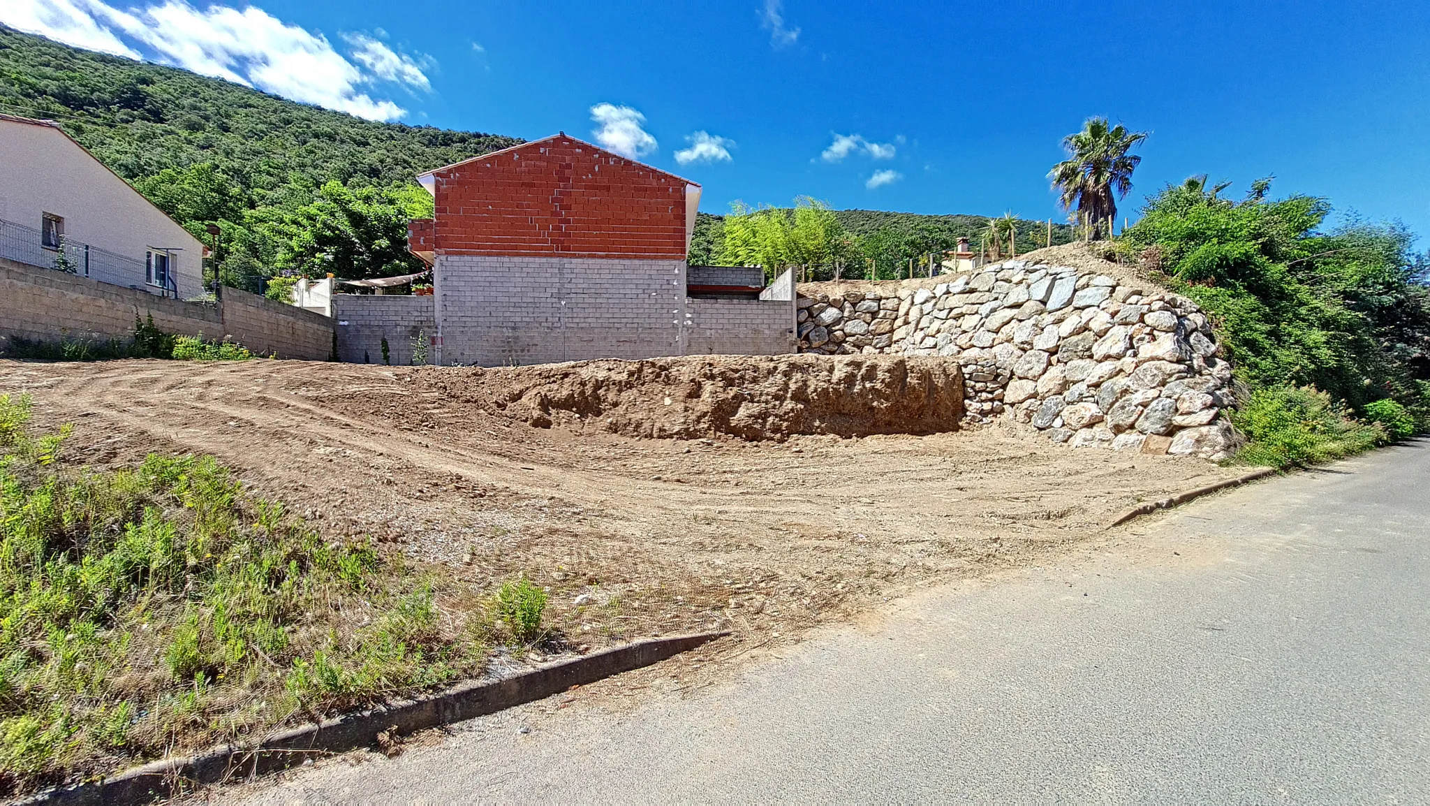 Terrain à bâtir à CERET - Vue dégagée sur la ville - 466 m2 