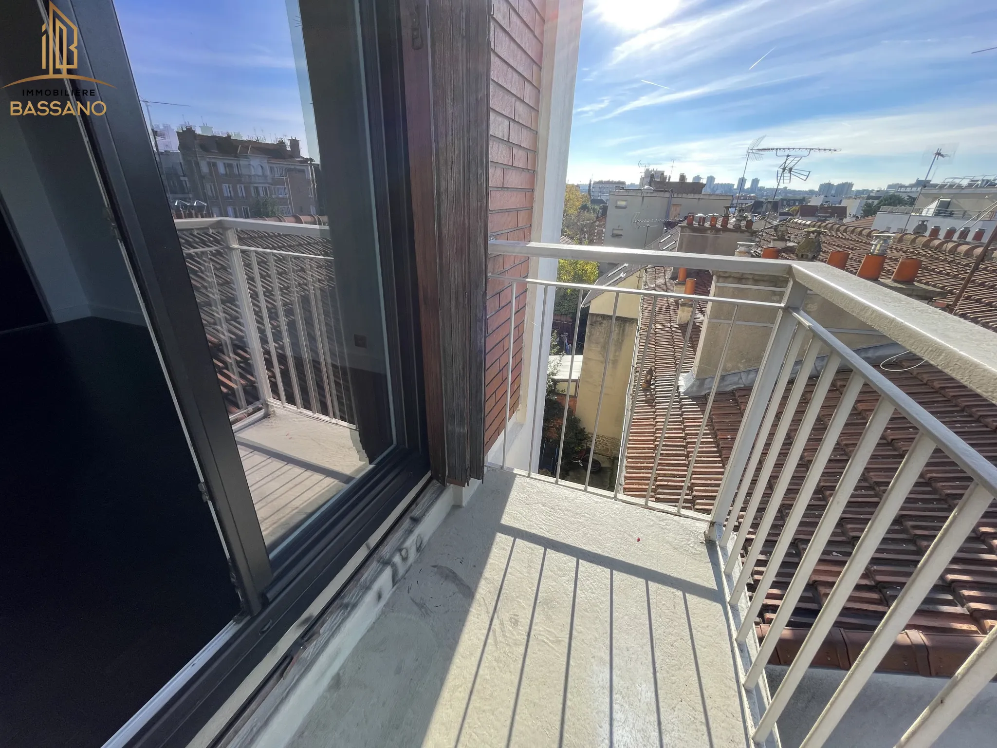 Appartement T3 à Bondy avec Balcon et Garage à Vendre 