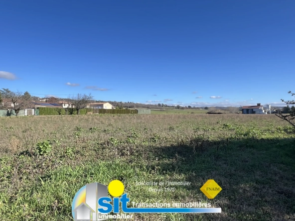 Terrain à bâtir de 750m2 à vendre à 15 min de Vienne