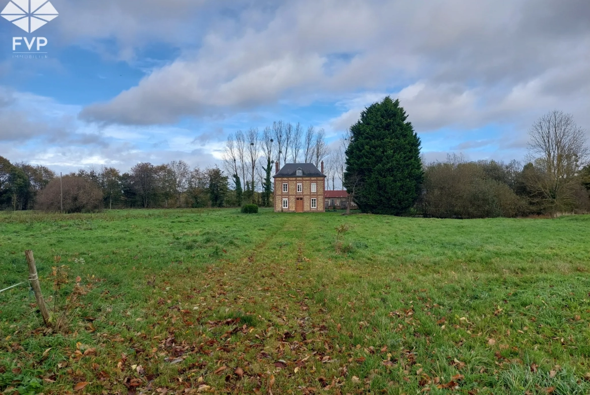 Clos masure sur 2.7 hectares avec dépendances à vendre à Yvetot 