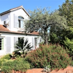 Maison Années 30 avec Garage/Atelier et Terrain Constructible à Angers