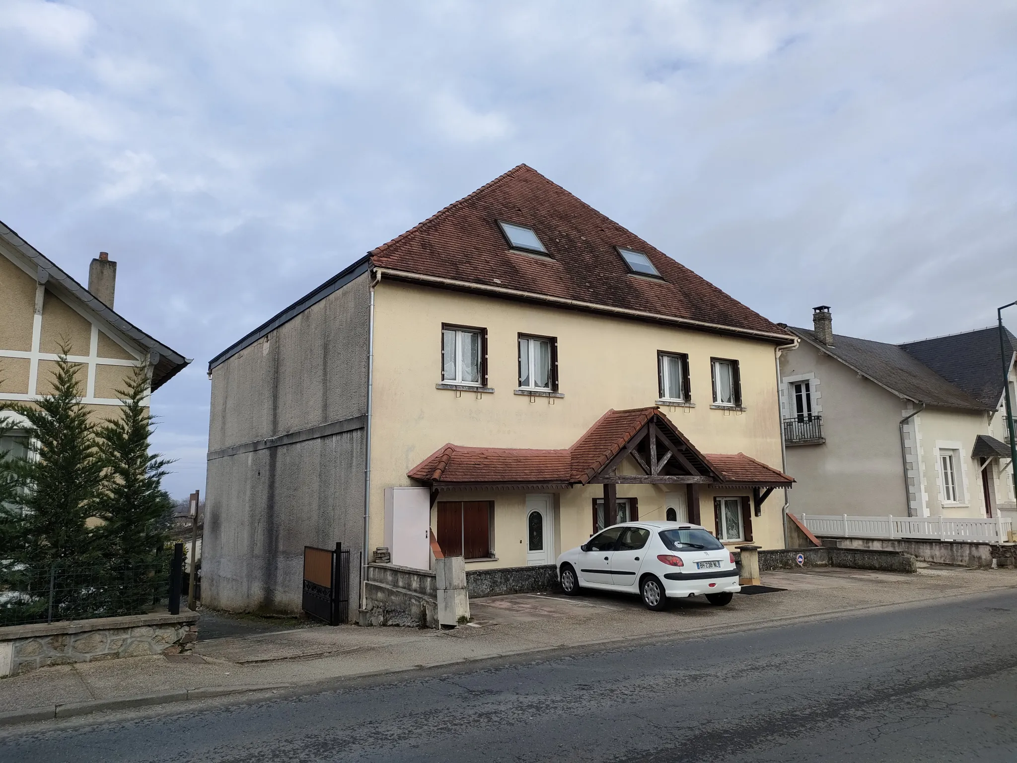 Appartement F2 Vendu Loué à POMPADOUR 