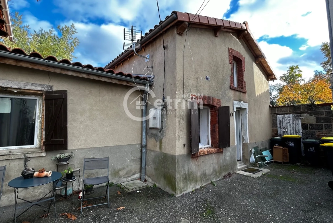 Belle maison en pierres avec jardin à LEZOUX 63190 