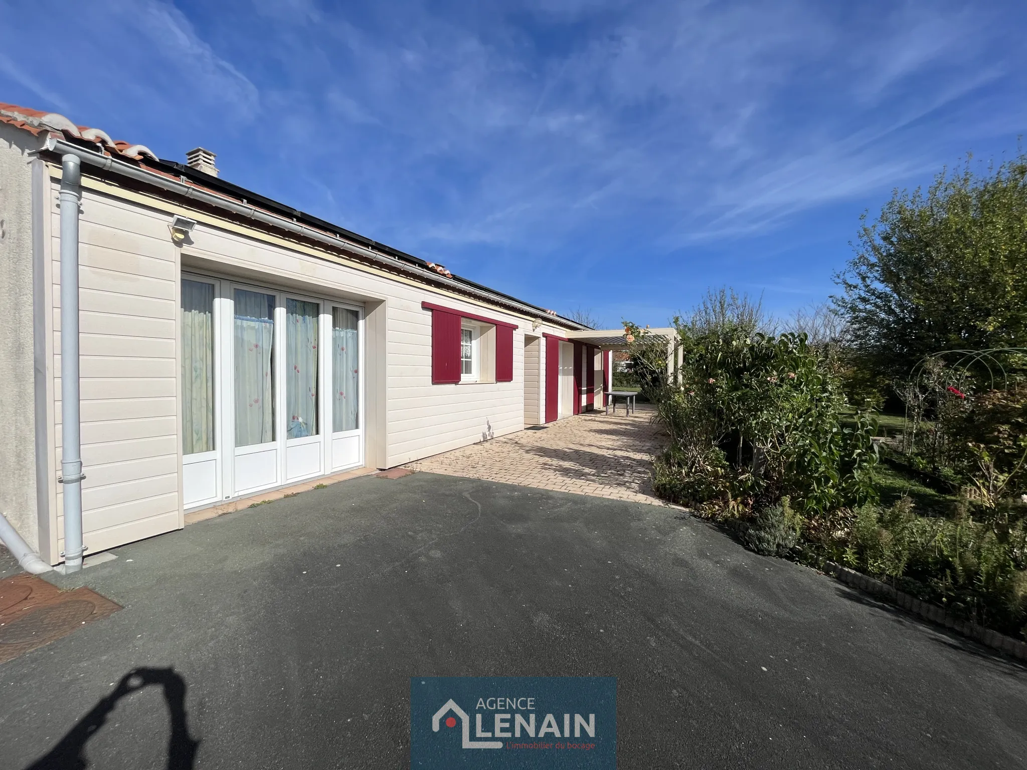 Maison de 124 m2 avec jardin arboré à SAINT-PROUANT 