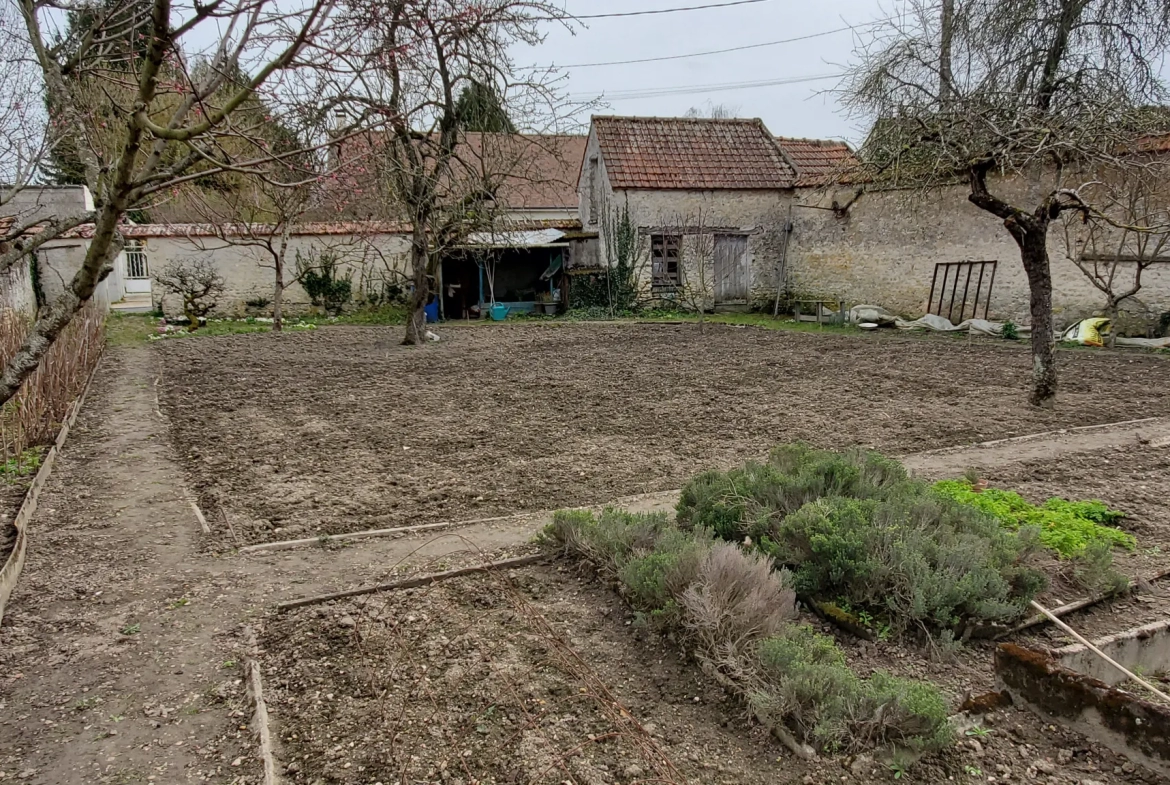 Terrain de 727 m2 à Etampes 