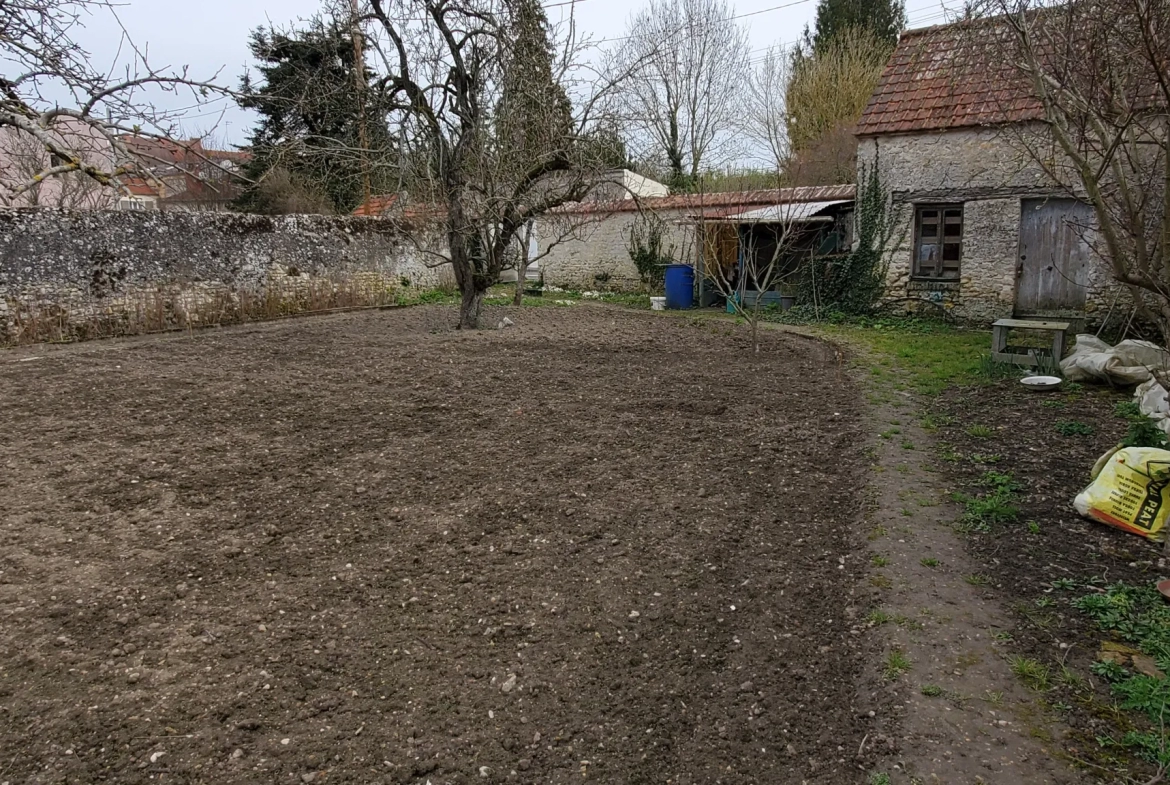 Terrain de 727 m2 à Etampes 