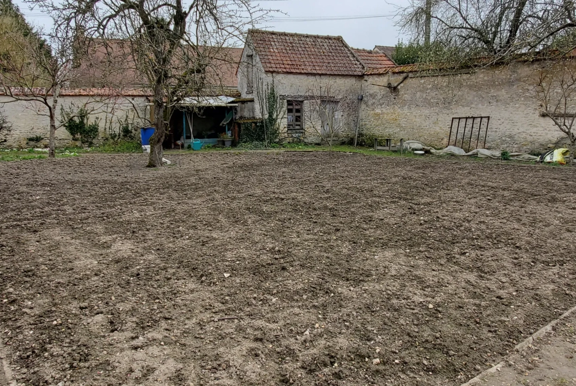 Terrain de 727 m2 à Etampes 