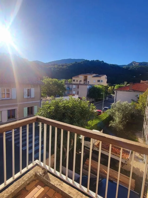 Appartement à Nyons avec terrasse et vue 