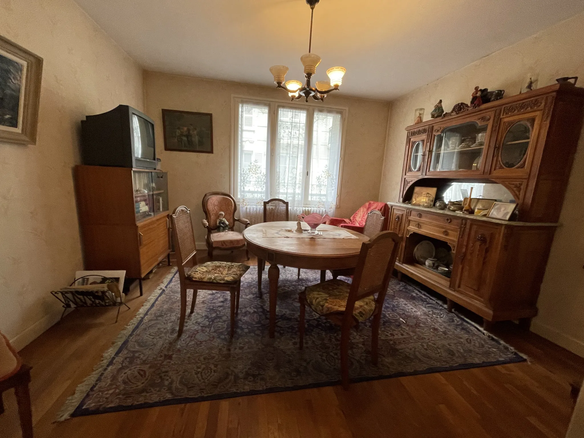 Appartement T3 à Rénover à Vichy Quartier Marché Couvert 