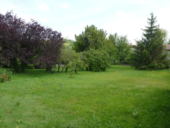 Terrain à bâtir à Les Côtes d'Arey - Parcelle de 400m2