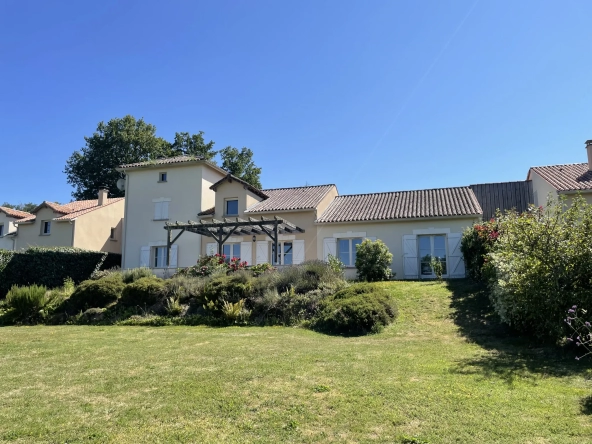 Villa Exclusive au Cœur d'un Golf