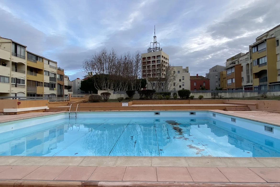 Studio à vendre au CAP D'AGDE - CENTRE PORT avec piscine et accès quai 