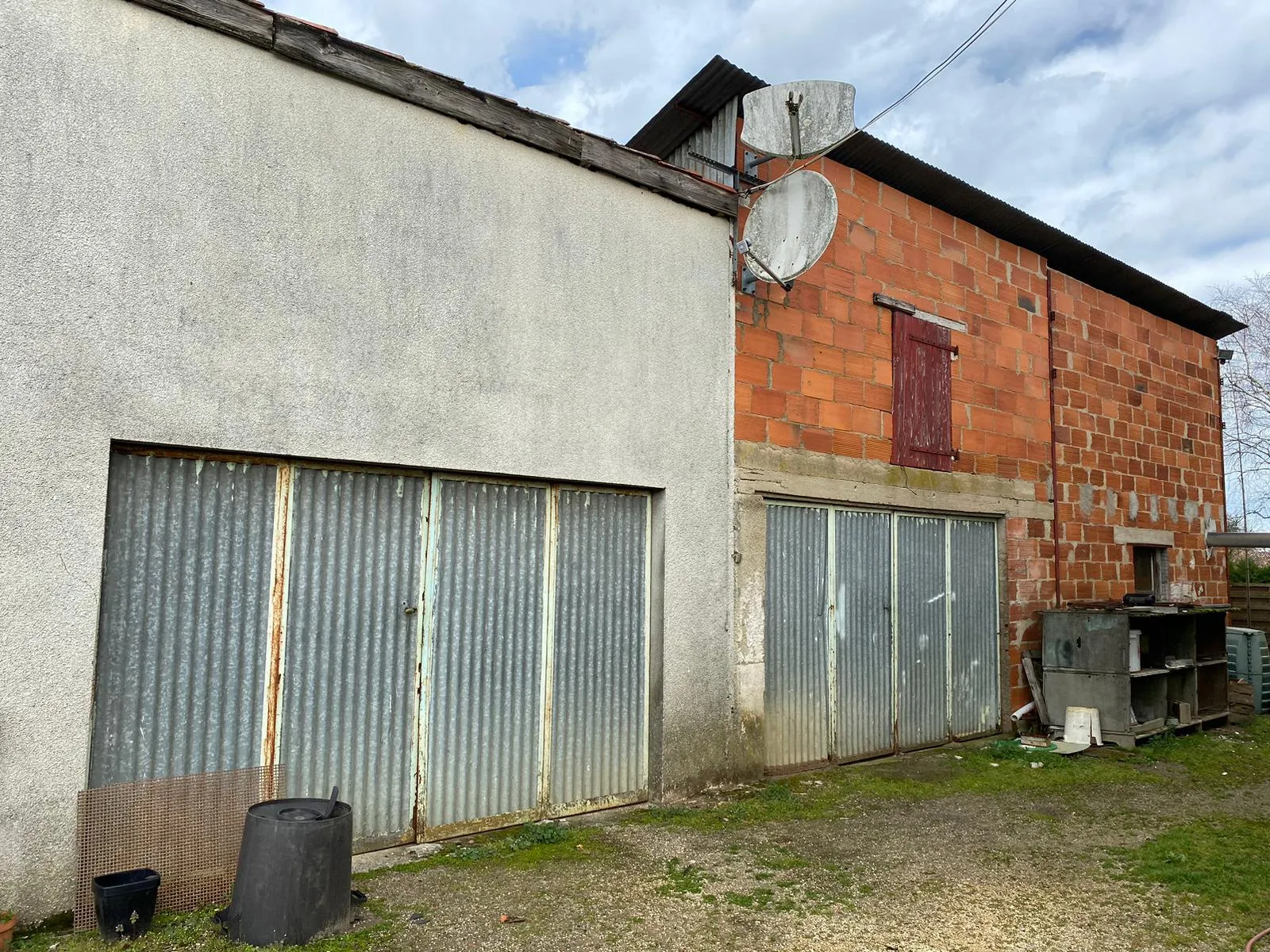 Maison avec 4 chambres à Benest 