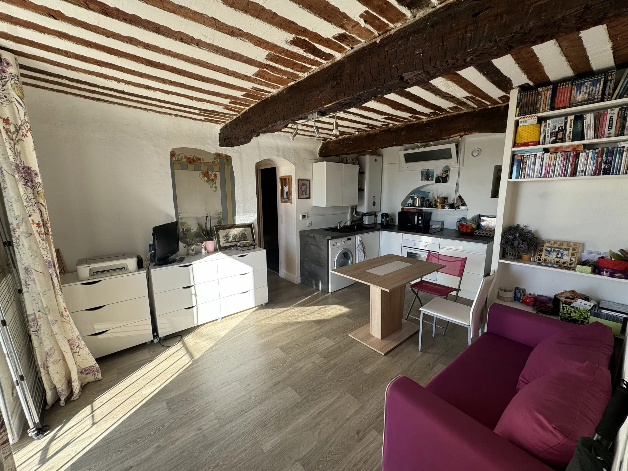 Appartement deux pièces à Magagnosc avec garage 