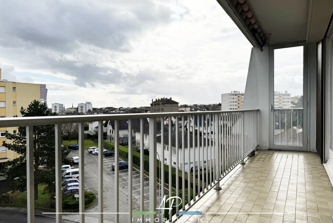 Spacieux et lumineux T3/ T4 de 84m2 à Fontaine les Dijon 