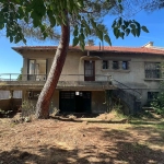 House for Sale in Assieu - 96m2 - Renovation Opportunity