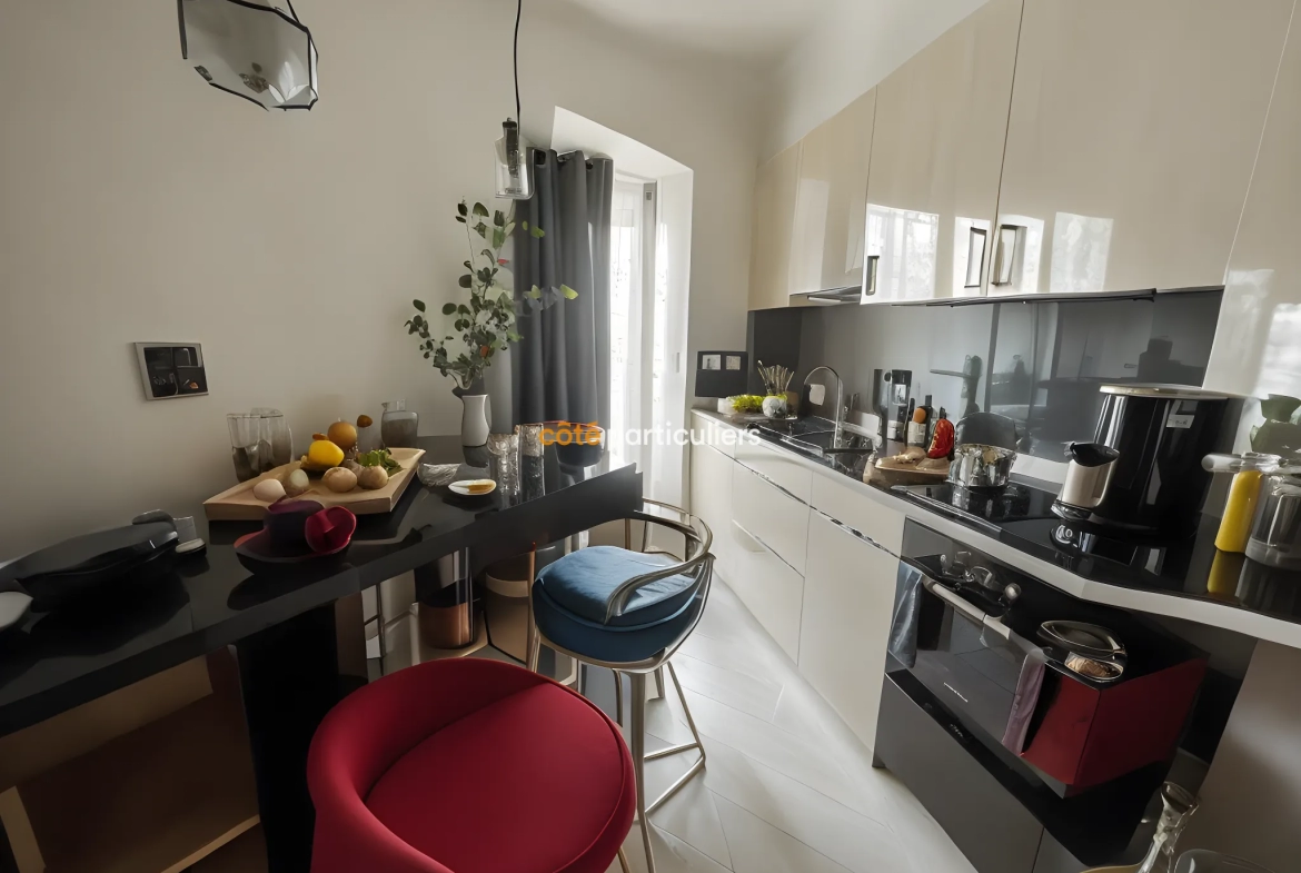 Appartement à Nantes - Place Viarme - Grand Studio Idéalement Situé 