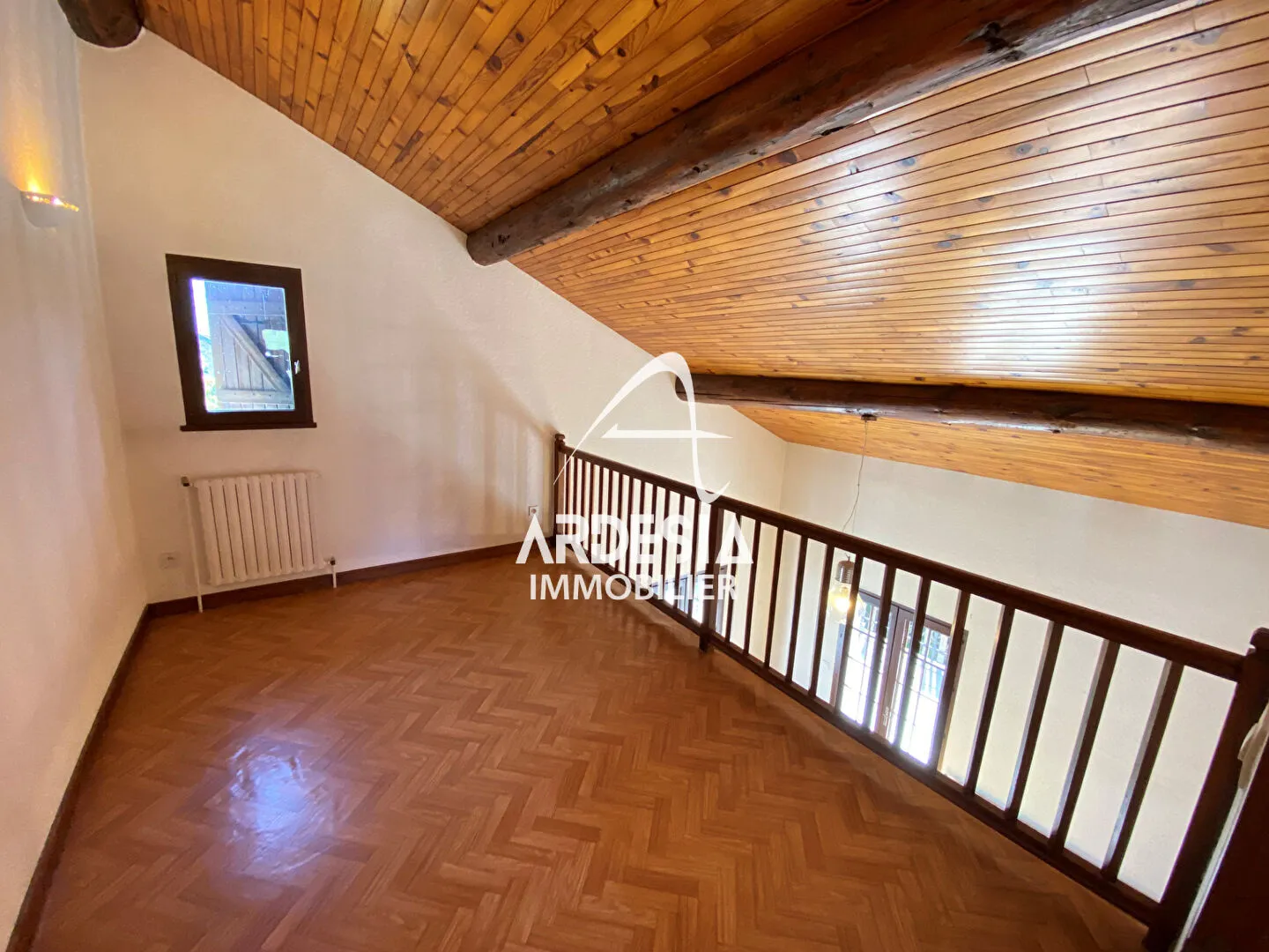 Maison Individuelle à Sainte-Marie de Cuines avec Vue Panoramique - 150 m2 