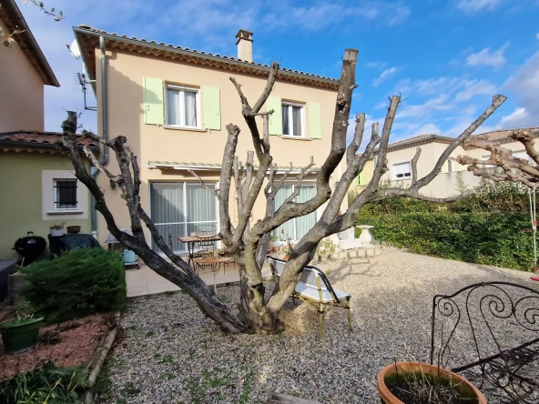 Vente - Villa 4 pièces à Saint Paul Trois Châteaux 26130