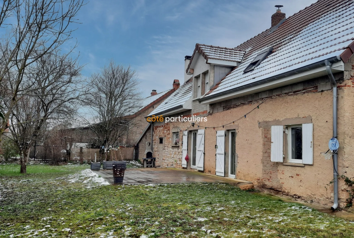 Maison individuelle au cœur de Chaussin avec 4 chambres 