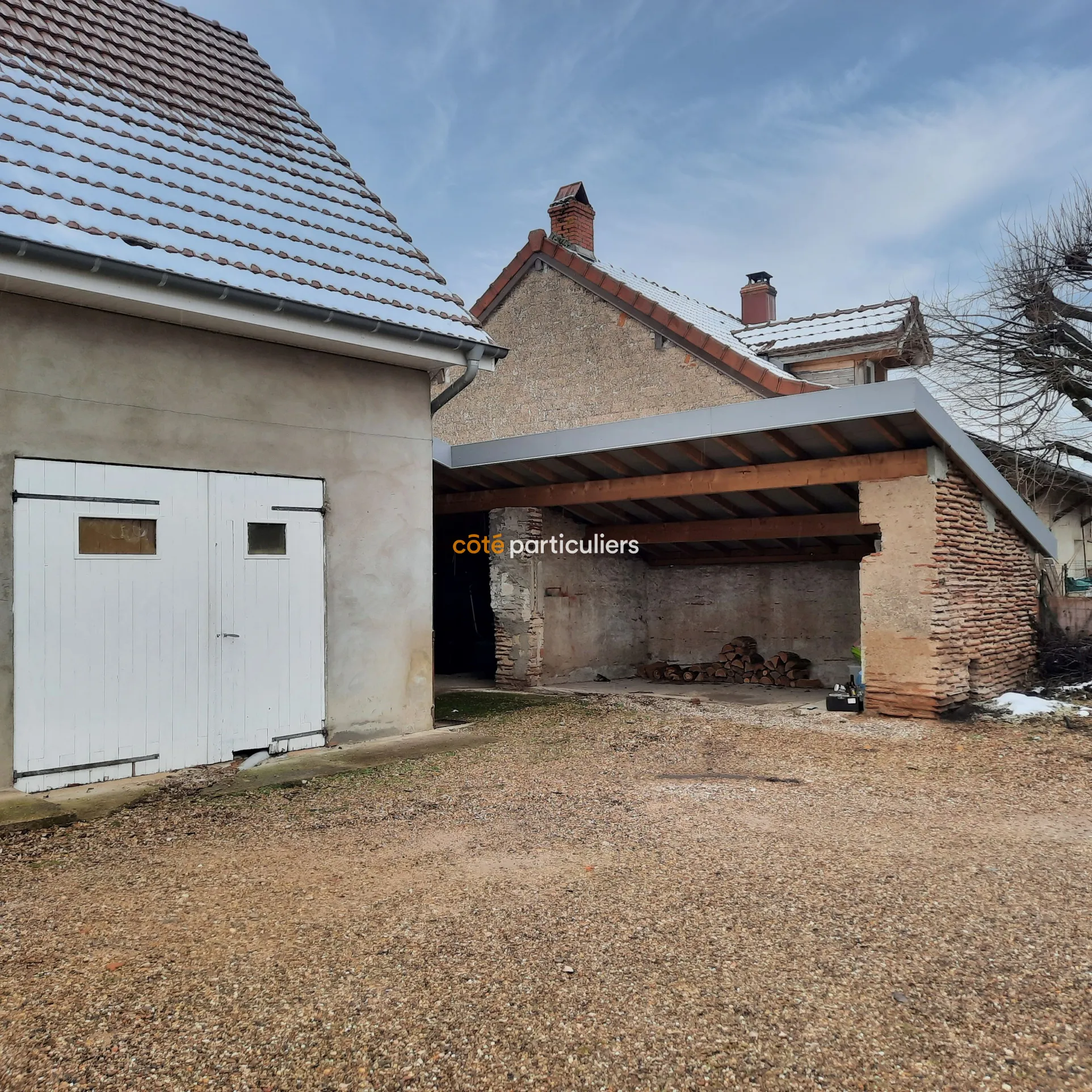 Maison individuelle au cœur de Chaussin avec 4 chambres 