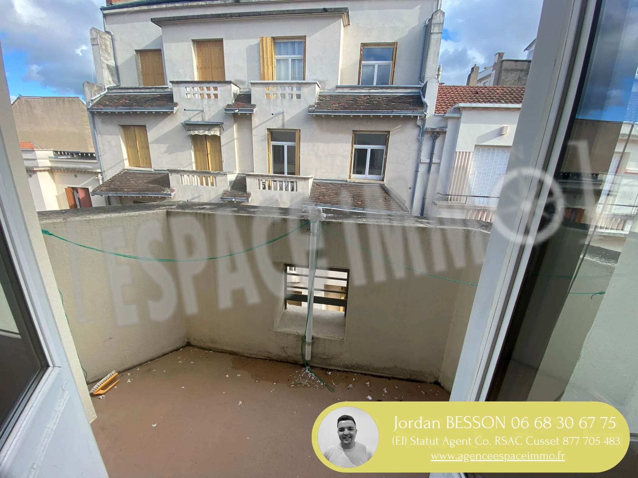 Bel appartement T2 rénové centre Vichy - JBA4508 