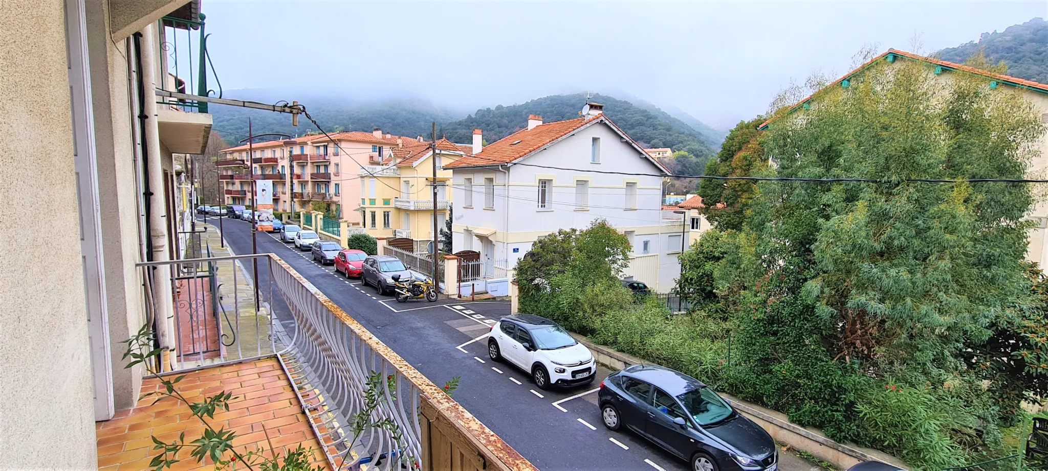 Appartement F1 avec balcon à Amelie les Bains Palalda 