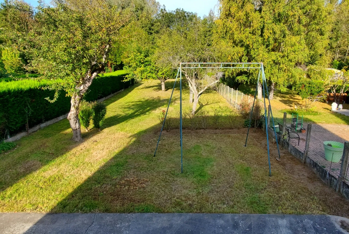 Maison 5 pièces à Etampes avec jardin et sous-sol total 