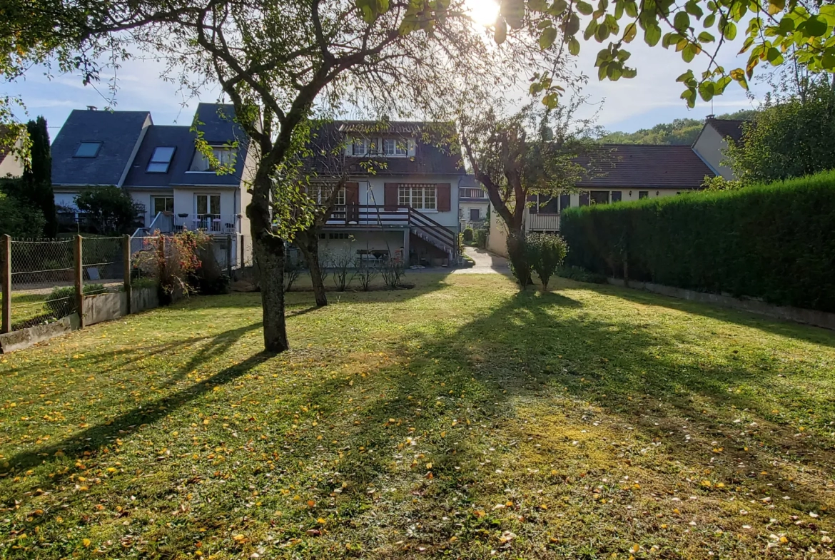 Maison 5 pièces à Etampes avec jardin et sous-sol total 