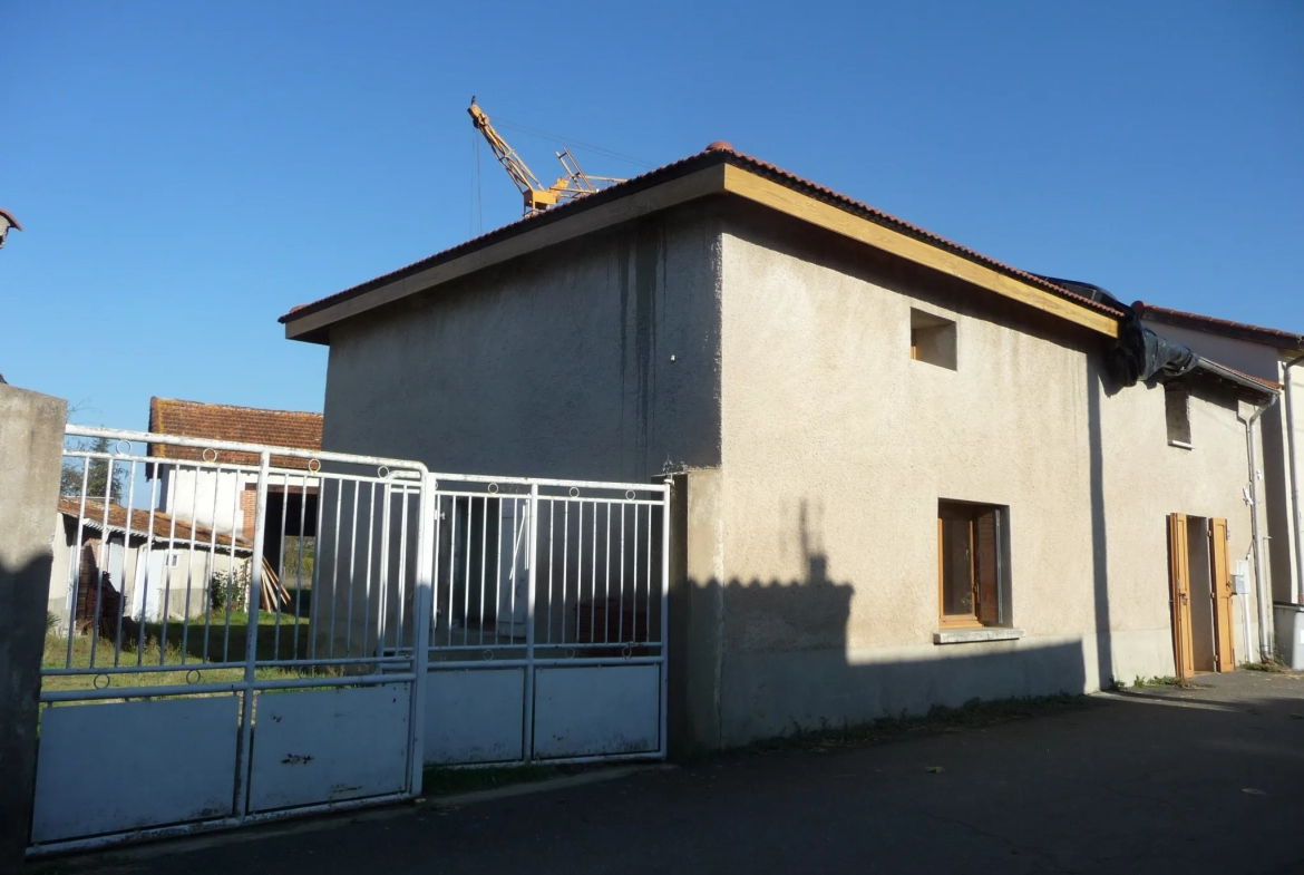 Maison à Marclopt - À rénover avec terrasse 