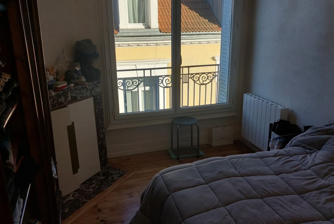 Appartement rénové en cœur de ville à Vichy 