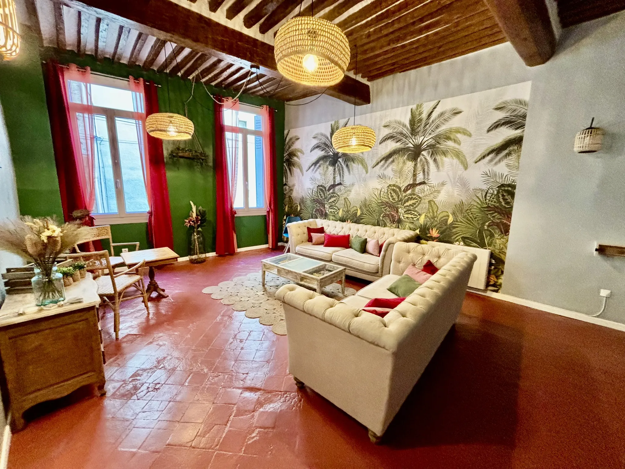 Appartement rénové avec terrasse à Malaucène 