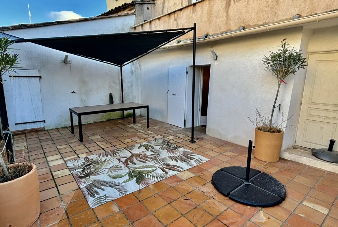 Appartement rénové avec terrasse à Malaucène 