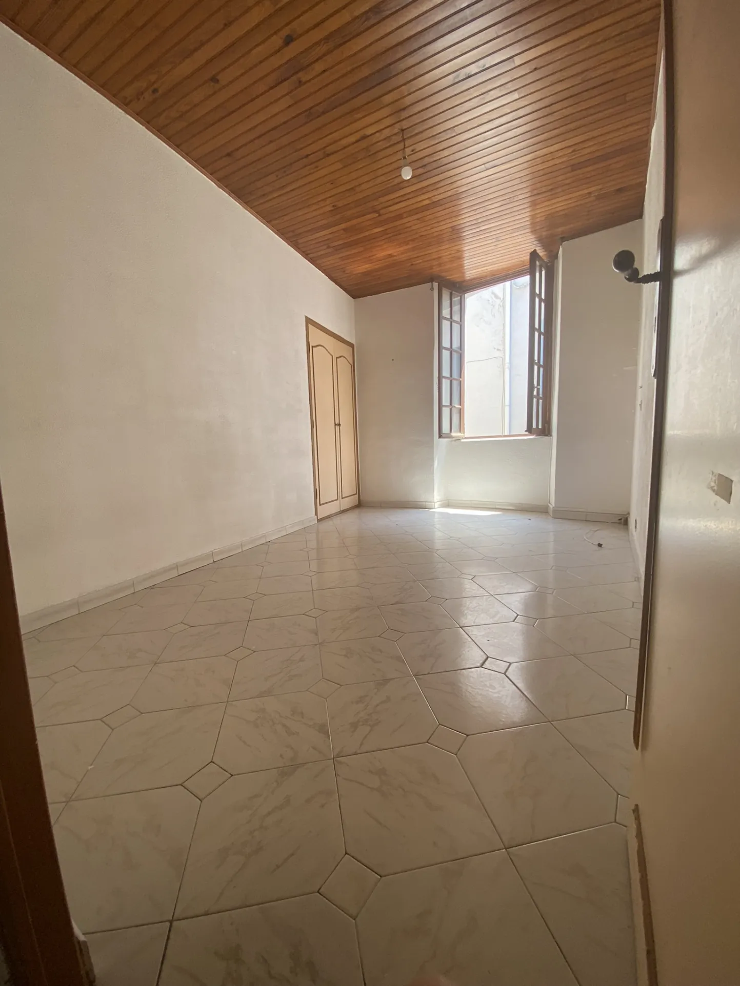 Appartement F1 à Arles-Sur-Tech avec jardin et casot 