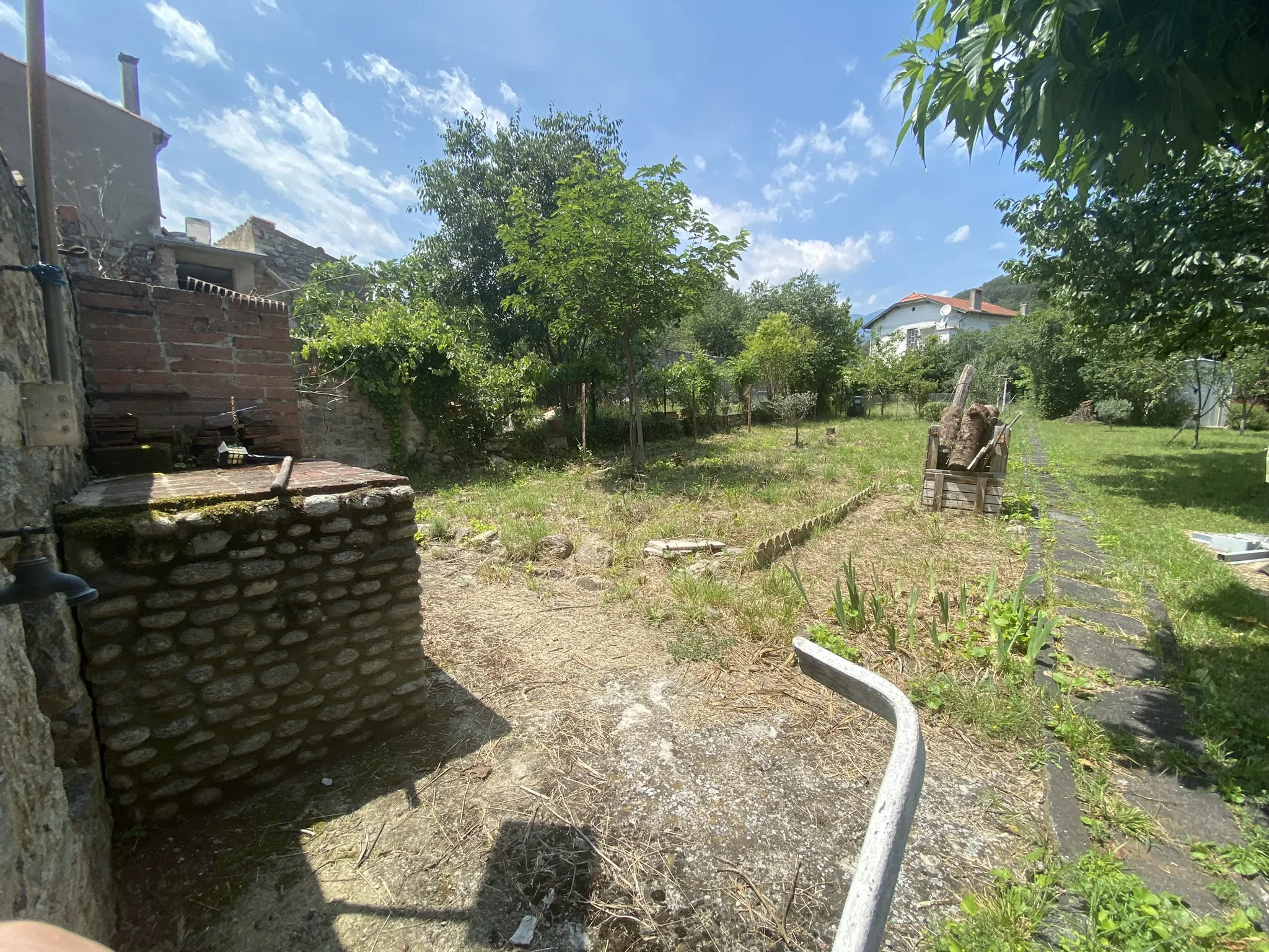 Appartement F1 à Arles-Sur-Tech avec jardin et casot 