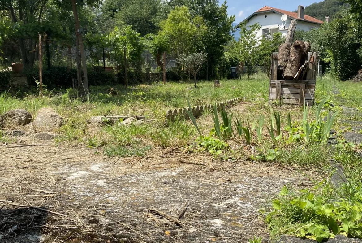 Appartement F1 à Arles-Sur-Tech avec jardin et casot 