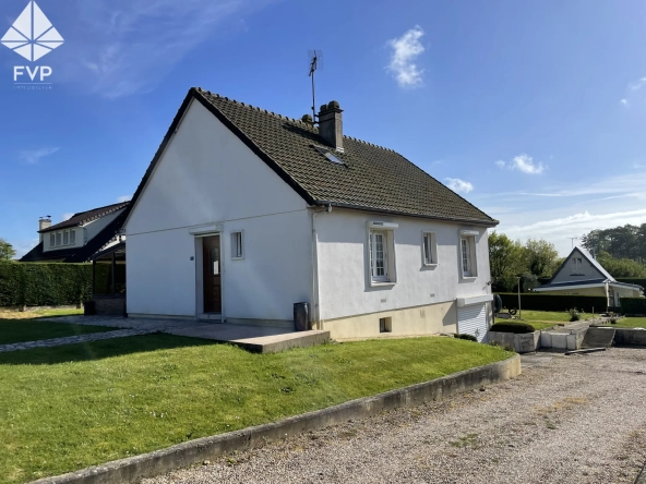 Pavillon Traditionnel Proche de Fécamp avec 4 Chambres